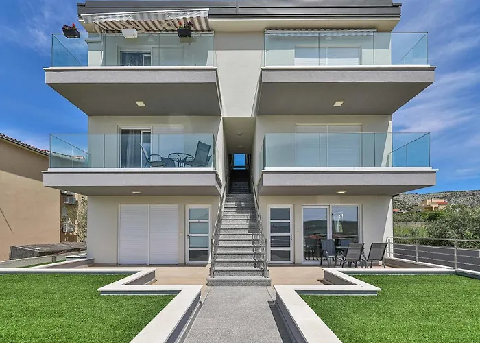 Sea View * トロギール